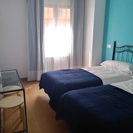 Hostal Gemi Zamora Exteriör bild
